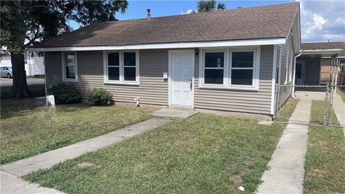 7528 Saint Anthony St, Marrero, LA, 70072-1020 | Card Image