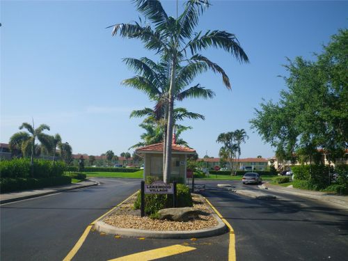 902-902 Twin Lakes Dr, Coral Springs, FL, 33071 | Card Image