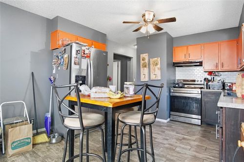 9757 Hefner Village Blvd, Oklahoma City, OK, 73162-7763 | Card Image