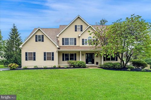10 Evans Ln, LAWRENCE, NJ, 08648-1585 | Card Image