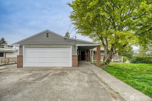 8305 43rd Place W, University Place, WA, 98466 | Card Image