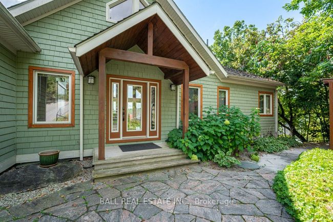 1466 Northey's Bay Rd, House other with 4 bedrooms, 3 bathrooms and 4 parking in North Kawartha ON | Image 6