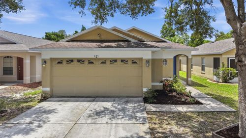925 Windton Oak Dr, Ruskin, FL, 33570-5324 | Card Image