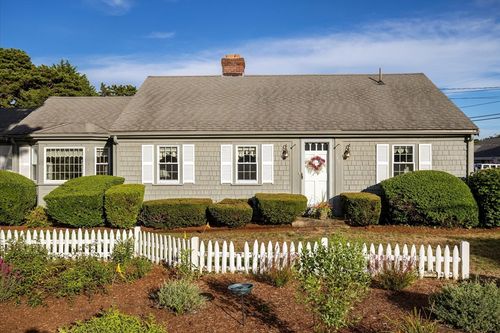 146 Uncle Barneys Rd, West Dennis, MA, 02670-2331 | Card Image