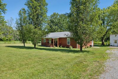 6212 Sparta Pike, House other with 3 bedrooms, 2 bathrooms and 6 parking in Watertown TN | Image 2