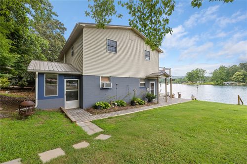 325 Time Out Pl, Tamassee, SC, 29686-2133 | Card Image