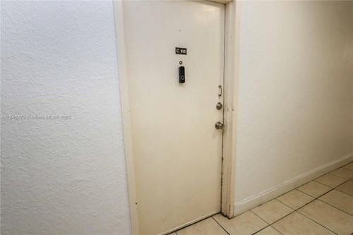 apt-c810-9001 Sw 77th Ave, Miami, FL, 33156-7649 | Card Image