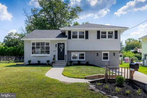 18 Cherry Ln, WEST DEPTFORD, NJ, 08096-6311 | Card Image