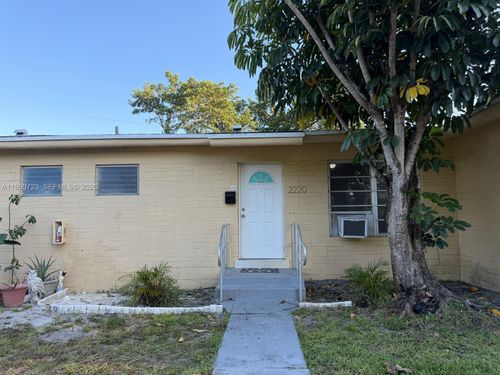 2220-2210 Ne 170th St, North Miami Beach, FL, 33160-3706 | Card Image