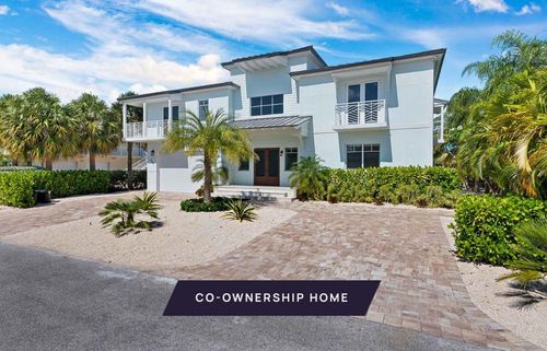 220 14th St, Key Colony Beach, FL, 33051 | Card Image