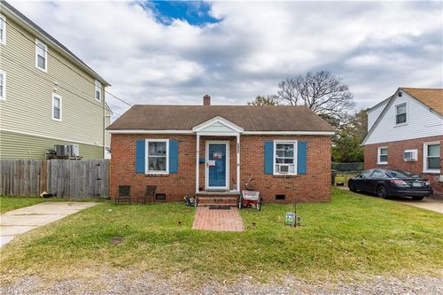 9566 19th Bay St, Norfolk, VA, 23518-6228 | Card Image