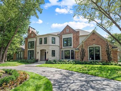 221 Lone Pine Road, Home with 4 bedrooms, 4 bathrooms and null parking in Bloomfield Hills MI | Image 1