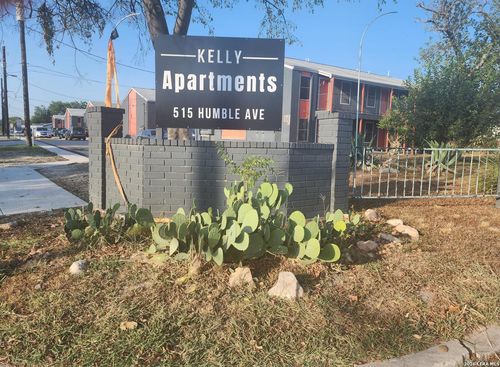 106-515 Humble Ave, San Antonio, TX, 78225-2033 | Card Image