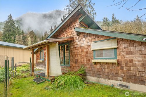 14784 Mountain View Ln, Concrete, WA, 98237-9682 | Card Image