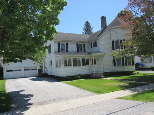 9 Farrar St, Swanton, VT, 05488-1405 | Card Image