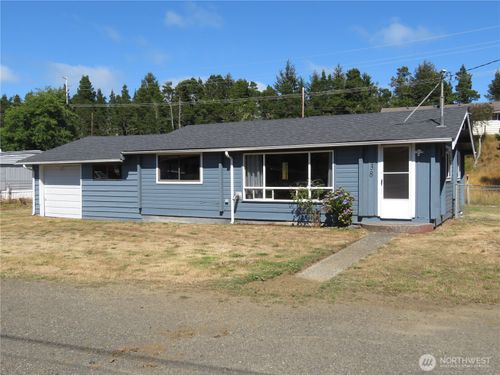 38 Linder Ln, Westport, WA, 98595-2300 | Card Image