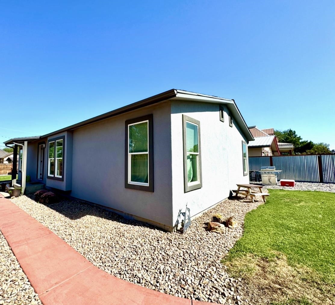 Grand Ave, Montrose, CO 81401