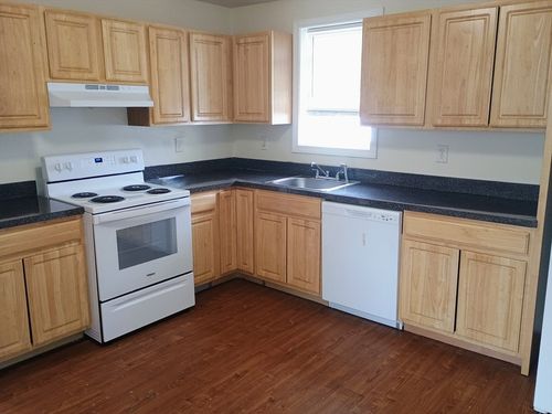 apt-3-207 High St, Taunton, MA, 02780-3575 | Card Image