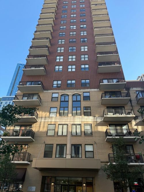 apt-1604-41 E 8th St, Chicago, IL, 60605-2385 | Card Image