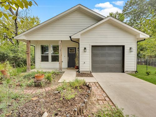 3913 Gordon St, Greenville, TX, 75401-5204 | Card Image