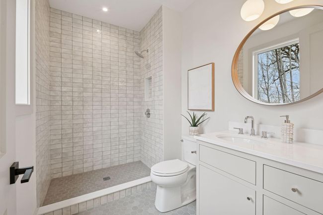 Private Ensuite Bath | Image 65