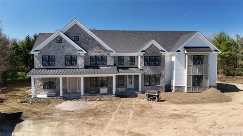 15 Stone Bridge Rd, Purchase, NY, 10577-1621 | Card Image