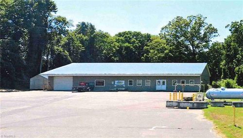 1713 N Fayetteville St, Asheboro, NC, 27203-3209 | Card Image