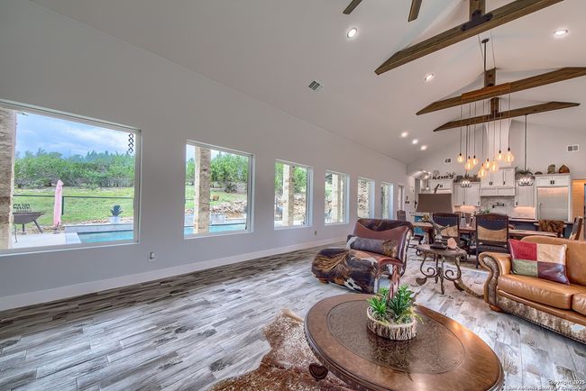 452 Wentworth, House other with 4 bedrooms, 4 bathrooms and null parking in Spring Branch TX | Image 12