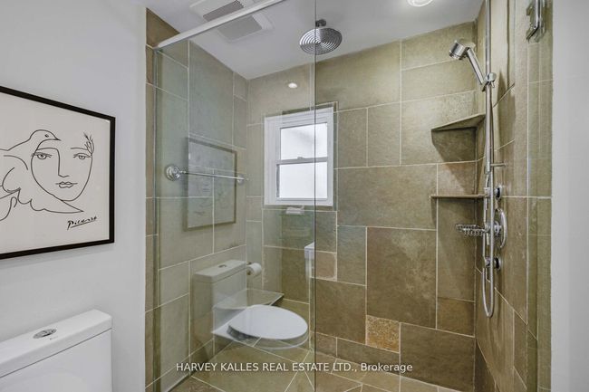 418 Ontario St, House attached with 3 bedrooms, 2 bathrooms and null parking in Toronto ON | Image 31