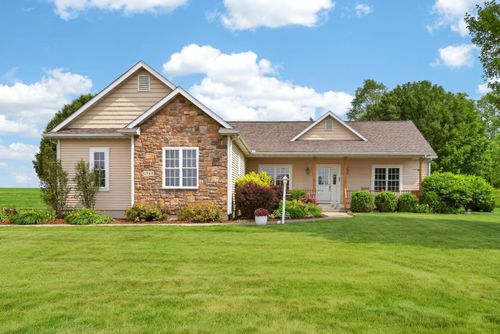 1563 Prairie Dr, Saint Joseph, MI, 49085-8695 | Card Image