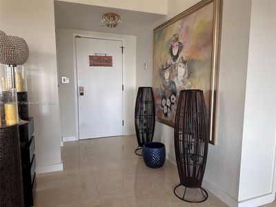 1101 - 1000 Quayside Ter, Condo with 3 bedrooms, 2 bathrooms and null parking in Miami FL | Image 3