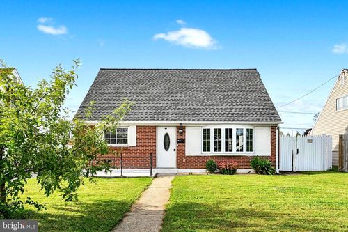807 Tuckerton Ave, TEMPLE, PA, 19560-1207 | Card Image
