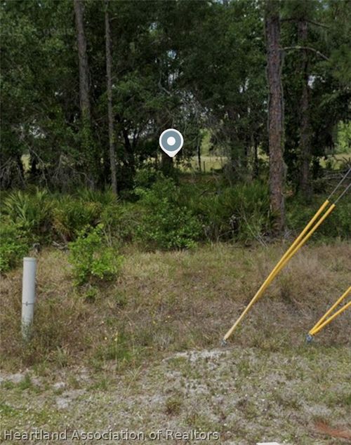 6830 Lakeside Dr W, Sebring, FL, 33875-6137 | Card Image