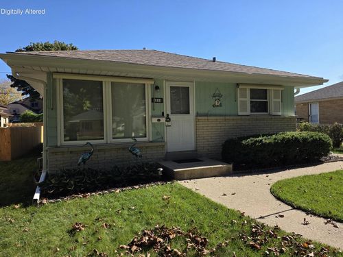 4858 N 88th St, Milwaukee, WI, 53225-4102 | Card Image