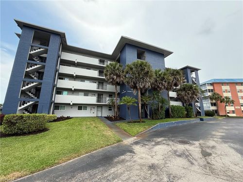 apt-305-190 Pebble Beach Blvd, NAPLES, FL, 34113-8345 | Card Image