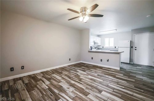 61-5326 Swenson St, Las Vegas, NV, 89119 | Card Image