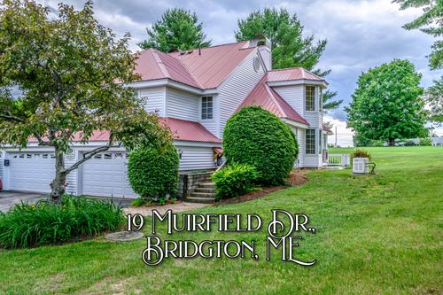 19-19 Muirfield Dr, Bridgton, ME, 04009-4408 | Card Image