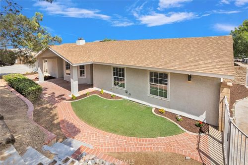 16725 Mission St, Hesperia, CA, 92345 | Card Image