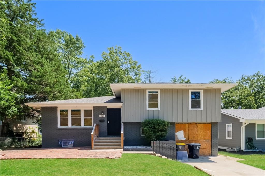 Wayne Ave, Kansas City, MO 64131