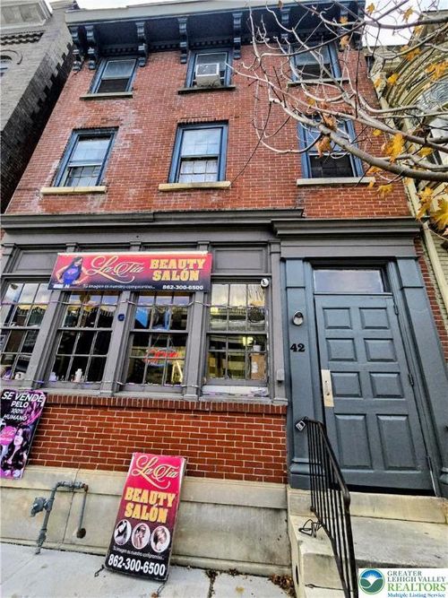 2r-42 N 8th Street, Allentown City, PA, 18102 | Card Image