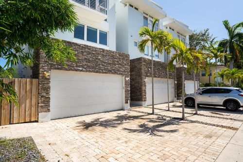 2808 Ne 30th St, Fort Lauderdale, FL, 33306 | Card Image