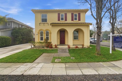 696 W Refinado Way, Mountain House, CA, 95391 | Card Image