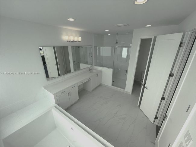 17064 Teton River Rd, House other with 5 bedrooms, 7 bathrooms and null parking in Boca Raton FL | Image 13