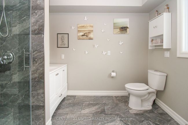 2046 Meadowview Rd, House other with 4 bedrooms, 3 bathrooms and 4 parking in Peterborough ON | Image 18