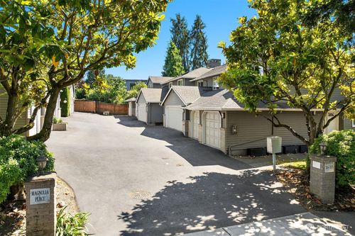 6-313 7th Ave S, Kirkland, WA, 98033-6681 | Card Image