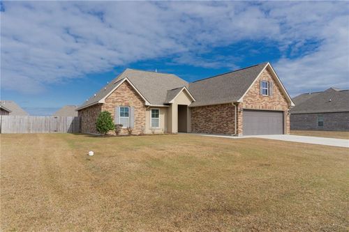 20195 Deveron Dr, Ponchatoula, LA, 70454-4221 | Card Image