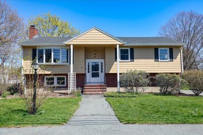 19 Longbow Rd, House other with 4 bedrooms, 2 bathrooms and 6 parking in Danvers MA | Image 2