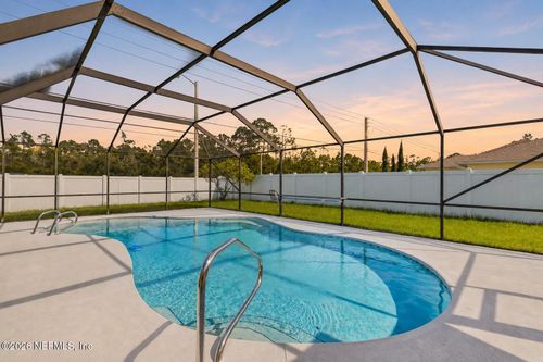 38 E Diamond Dr, Palm Coast, FL, 32164-6132 | Card Image