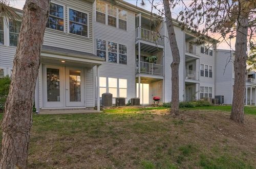 apt-12-12 Walden Dr, Natick, MA, 01760-3878 | Card Image