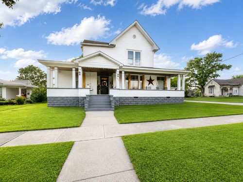 621 Girard St, Metropolis, IL, 62960-2133 | Card Image